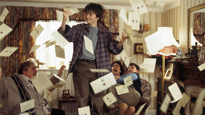 Harry Potter riceve la lettera d'invito da Hogwarts